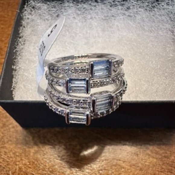 4 Stack Cubic Zirconia Size 5 Rings - Picture 2 of 4